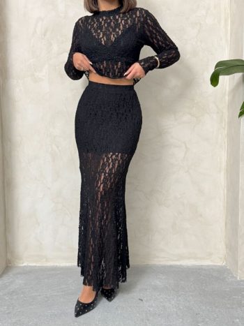 Čipkasta crna suknja